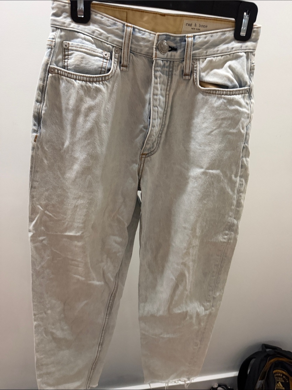 rag & bone Men’s Light Beige Relaxed Jeans
